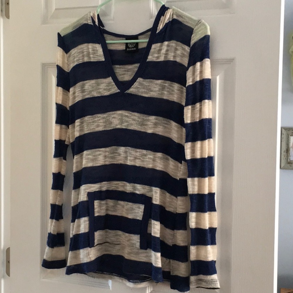 Light weight Bobeau sweater
